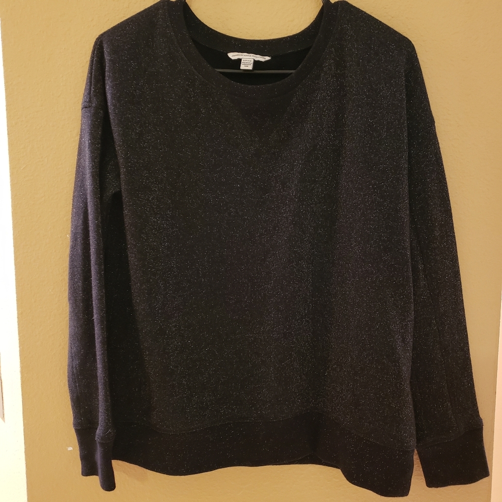 AE Black Pullover Sweater